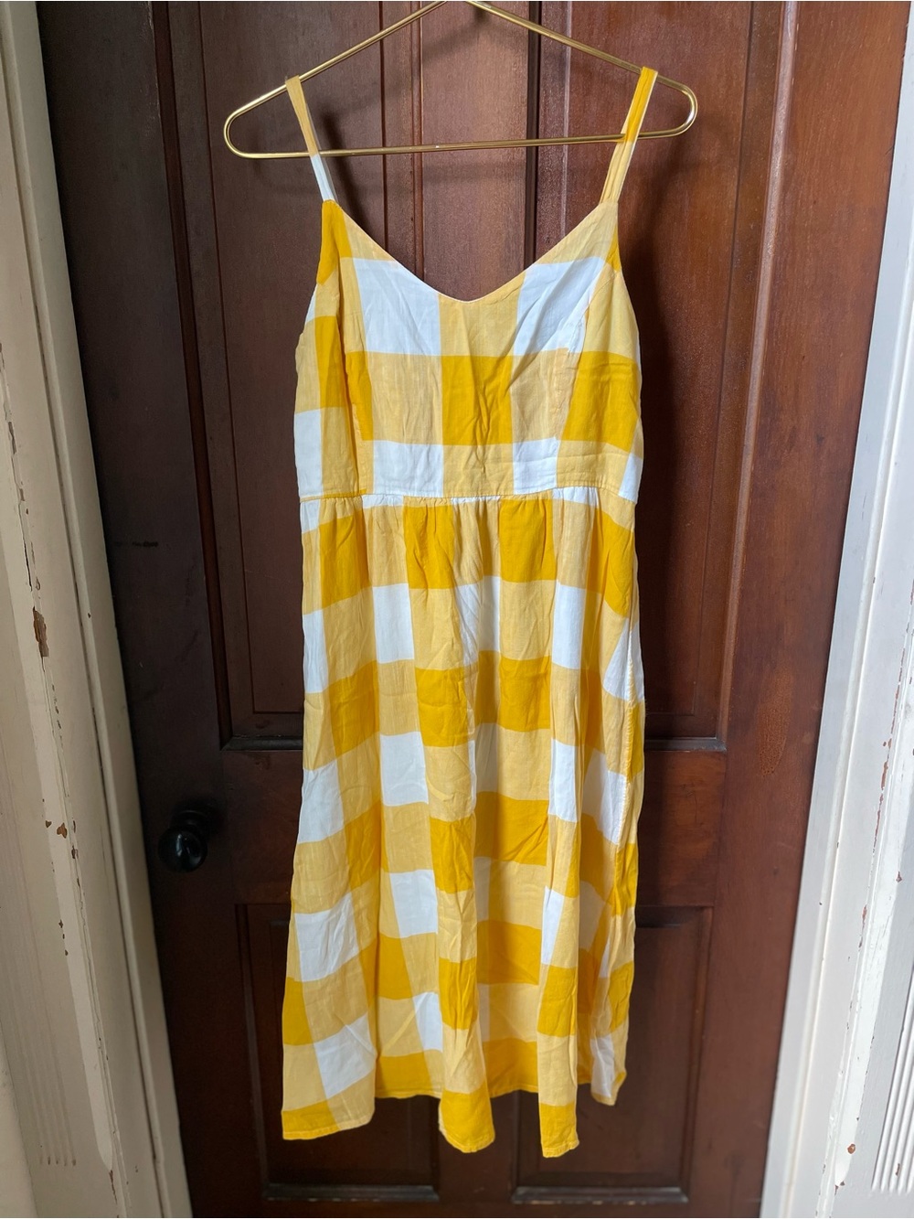 Old Navy women's medium spaghetti strap yellow / white Cami dress